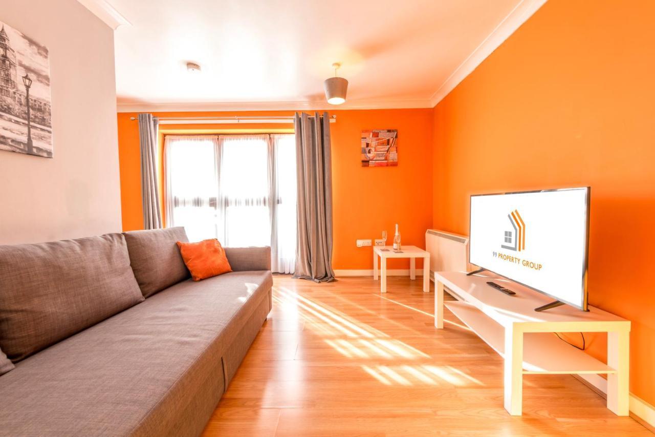 Prime Location - Modern City Apartment! Bristol Buitenkant foto